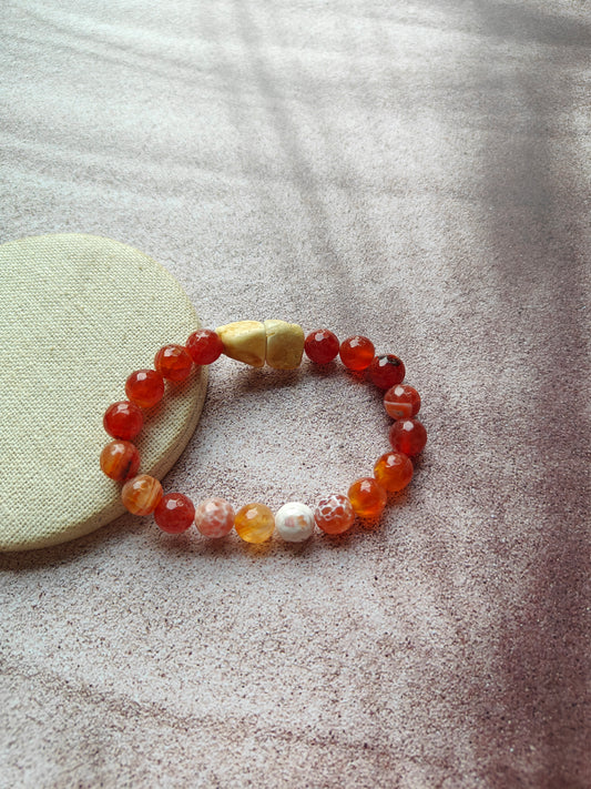 Royal White Amber & Etched Agate Bracelet | Bold Contrast Design