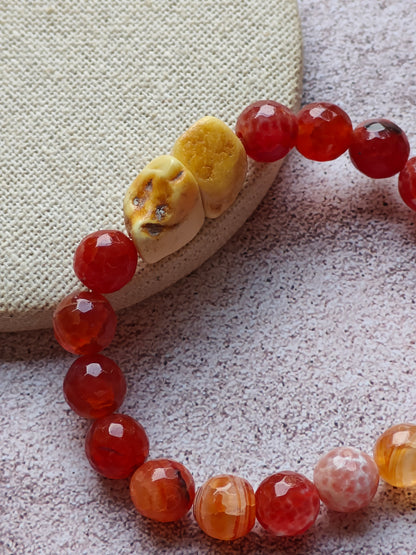 Royal White Amber & Etched Agate Bracelet | Bold Contrast Design