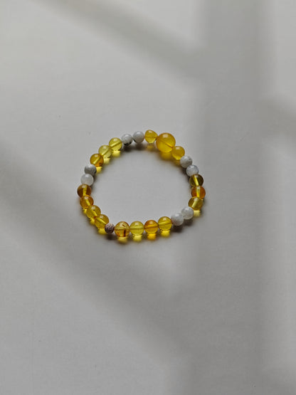 Citron Amber & Moonstone Bracelet with Cloudy Amber Accent