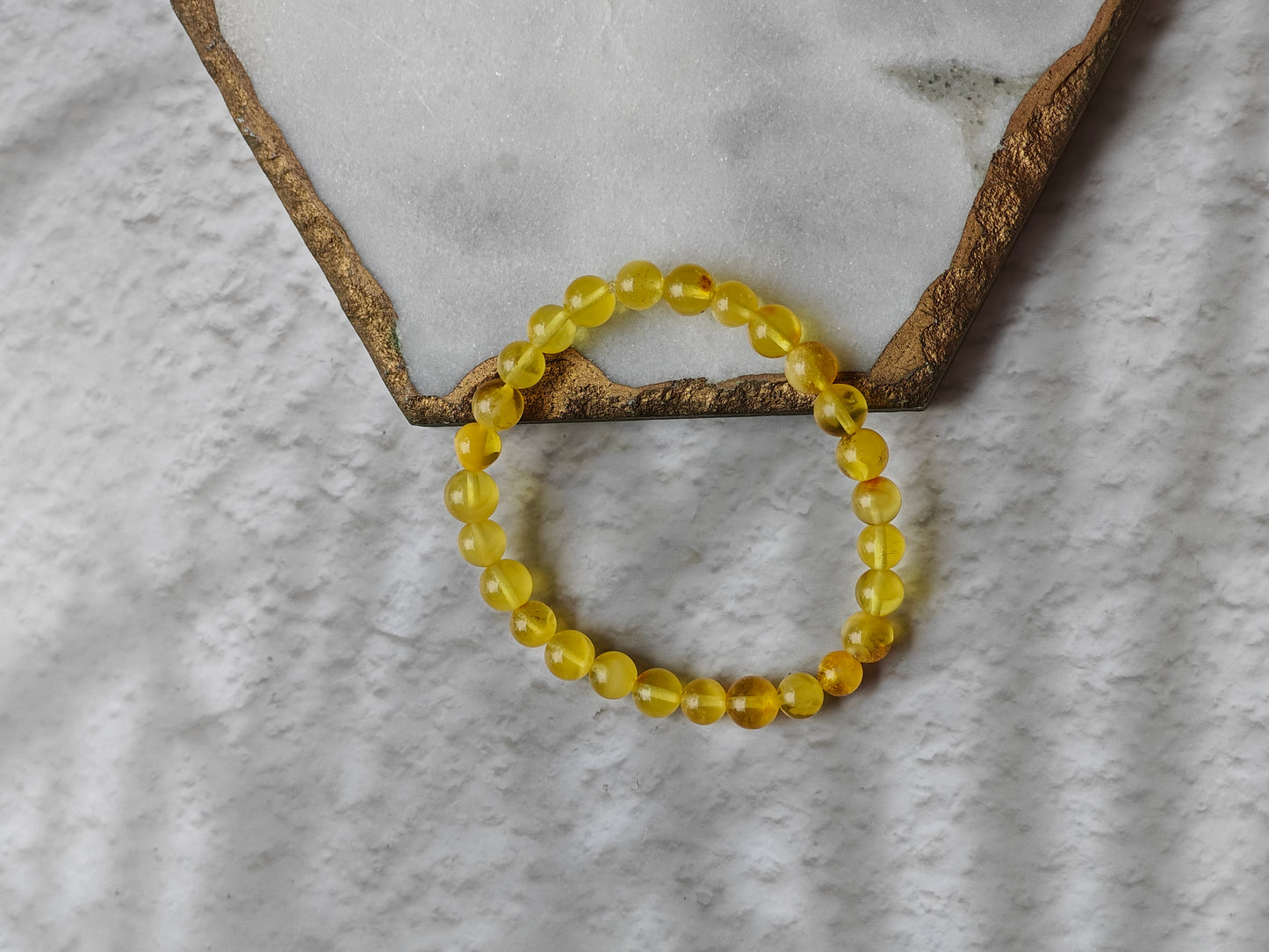 Cloudy Amber Beaded Bracelet | Half-Half Pattern