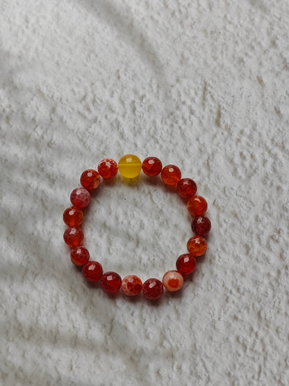 Cloudy Amber & Etched Agate Bracelet | Bold Contrast Design