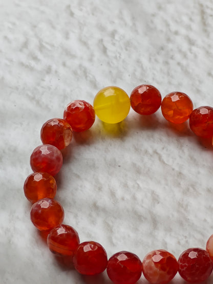Cloudy Amber & Etched Agate Bracelet | Bold Contrast Design