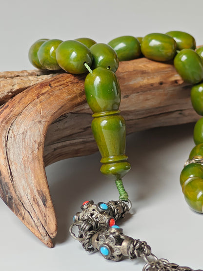 Vintage Green Mango Bakelite Misbah – Barrel Beads, Dark Green Veins, Antique Silver Fringe
