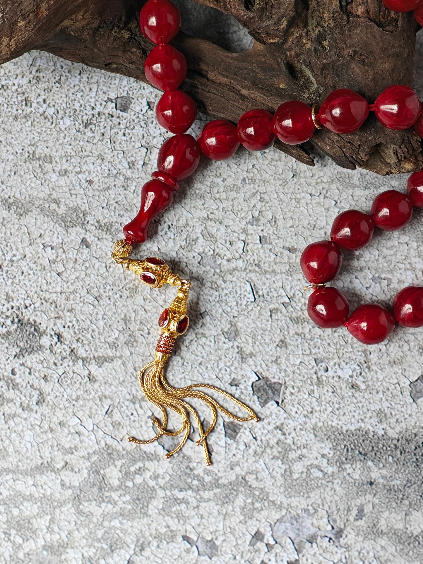 American Bakelite Tasbih – 33 Istanbul Shape Beads | Maroon with Black Veins | Antique Material