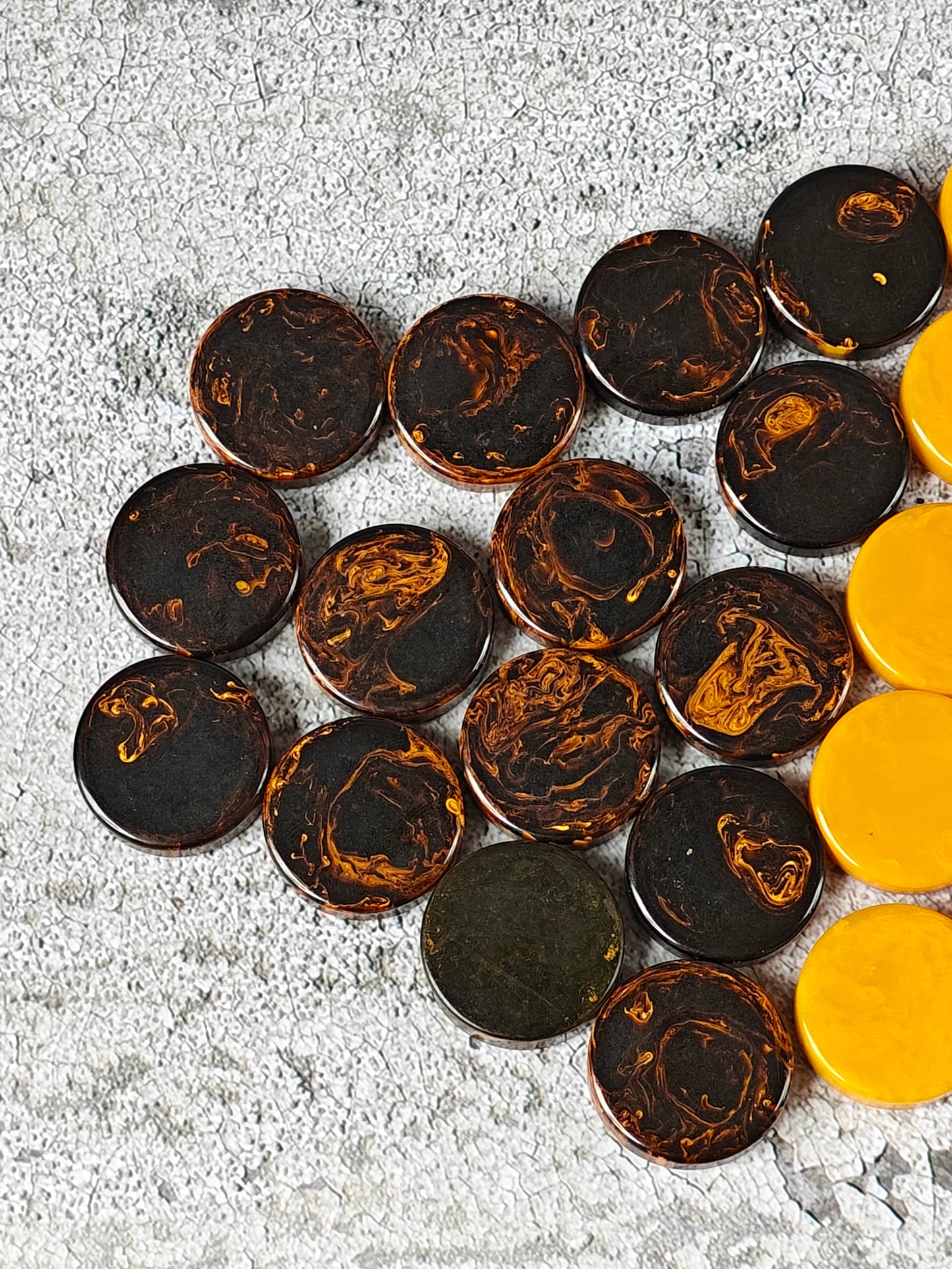 Antique American Bakelite Checkers – Galaxy Color Raw Material (30 Pieces, 255.9g)