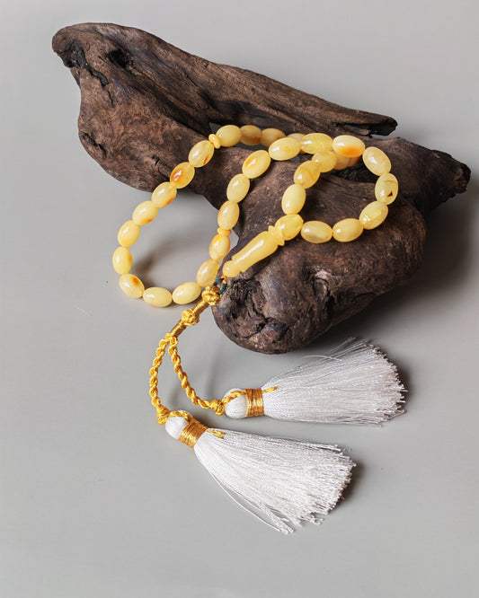 Micro Olive-Shaped Amber Misbah – 33 Beads