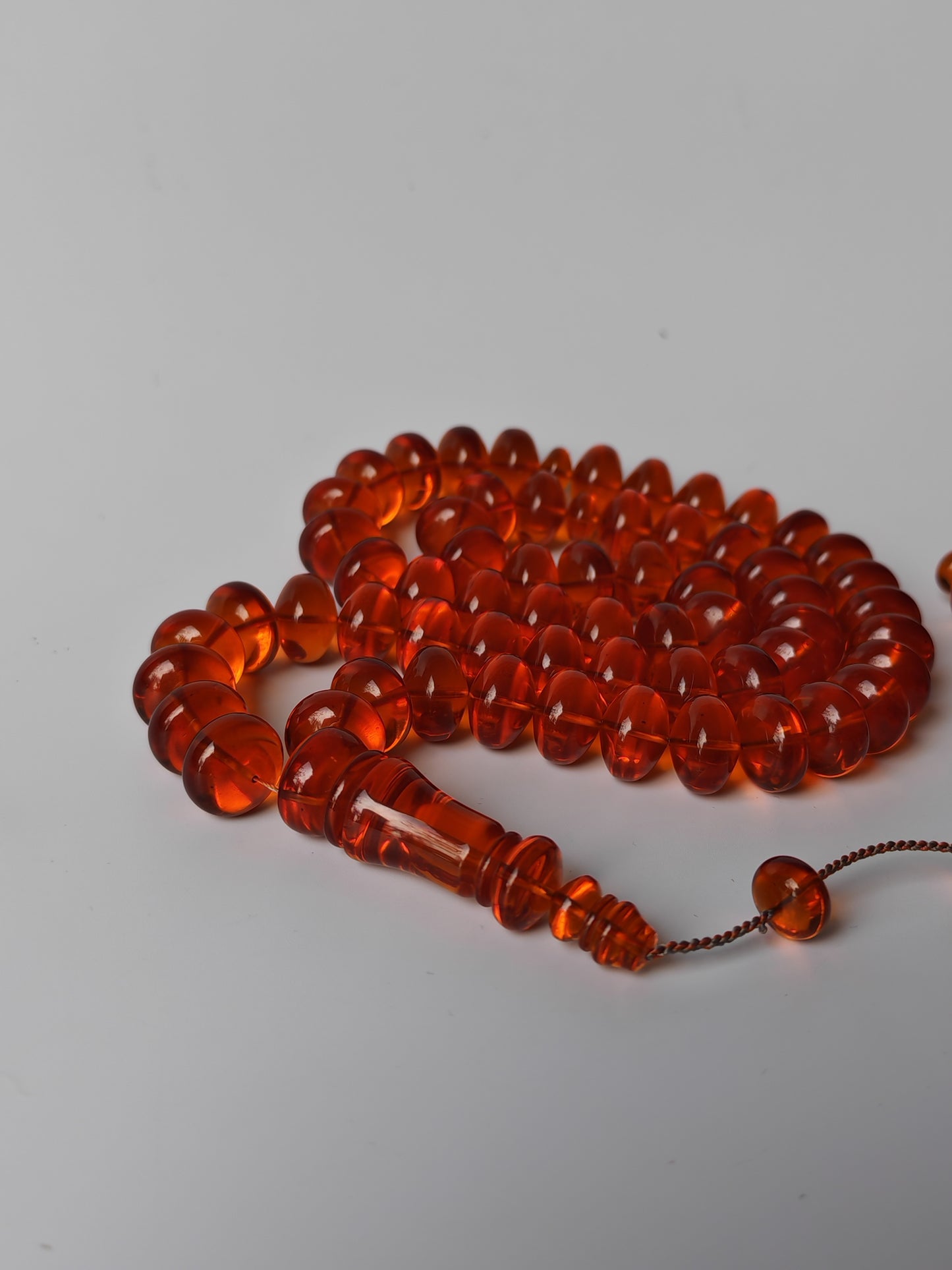 German Bakelite Donut Tasbih – 61 Beads, 76g