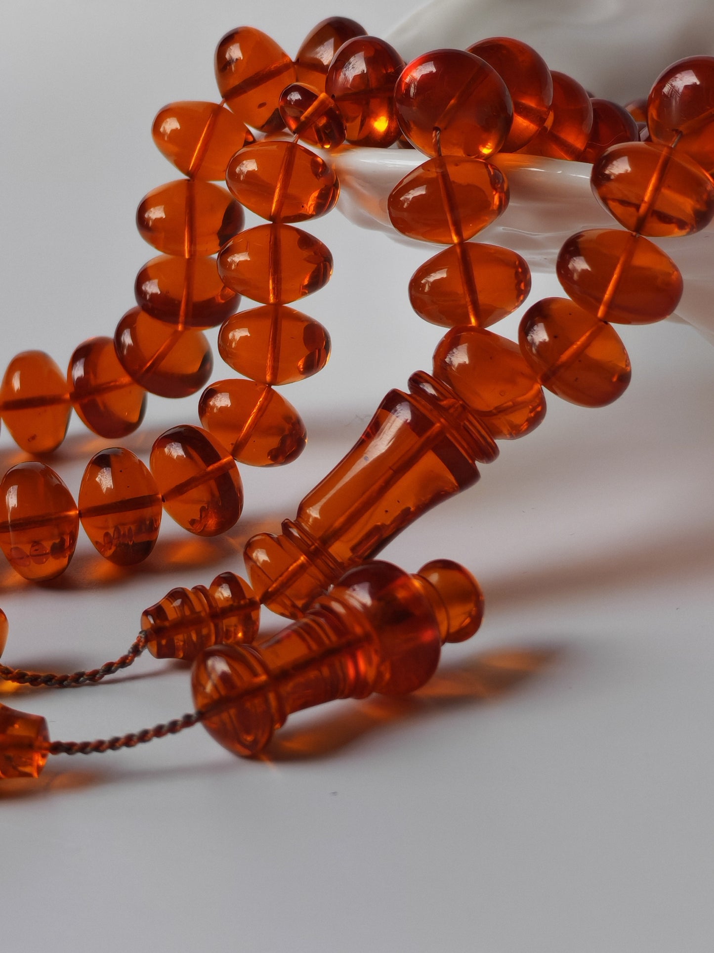 German Bakelite Donut Tasbih – 61 Beads, 76g