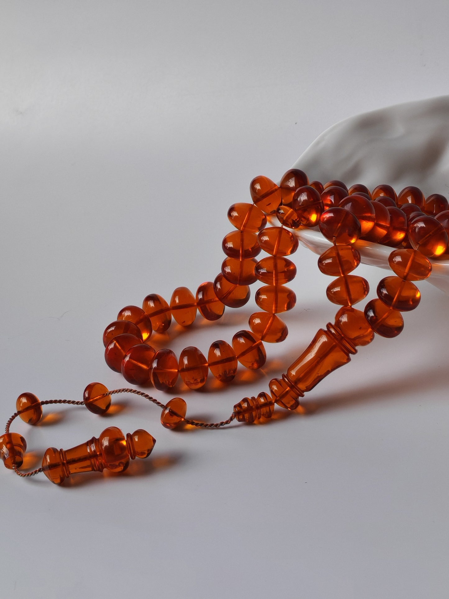 German Bakelite Donut Tasbih – 61 Beads, 76g
