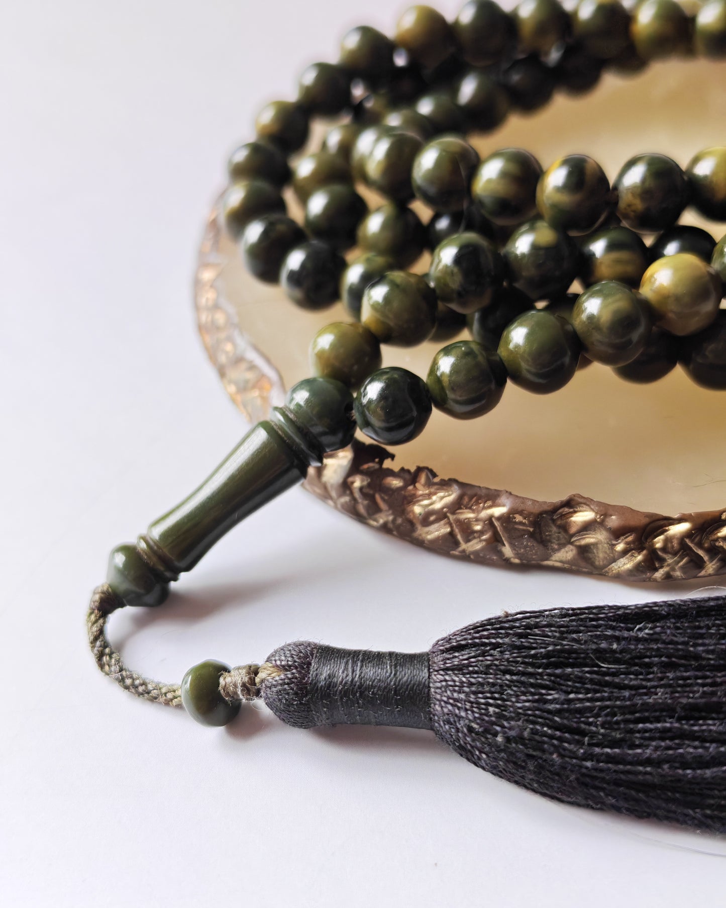 Rare Antique German Bakelite Misbah | 99 Beads, Ottoman Craft in Frog Green