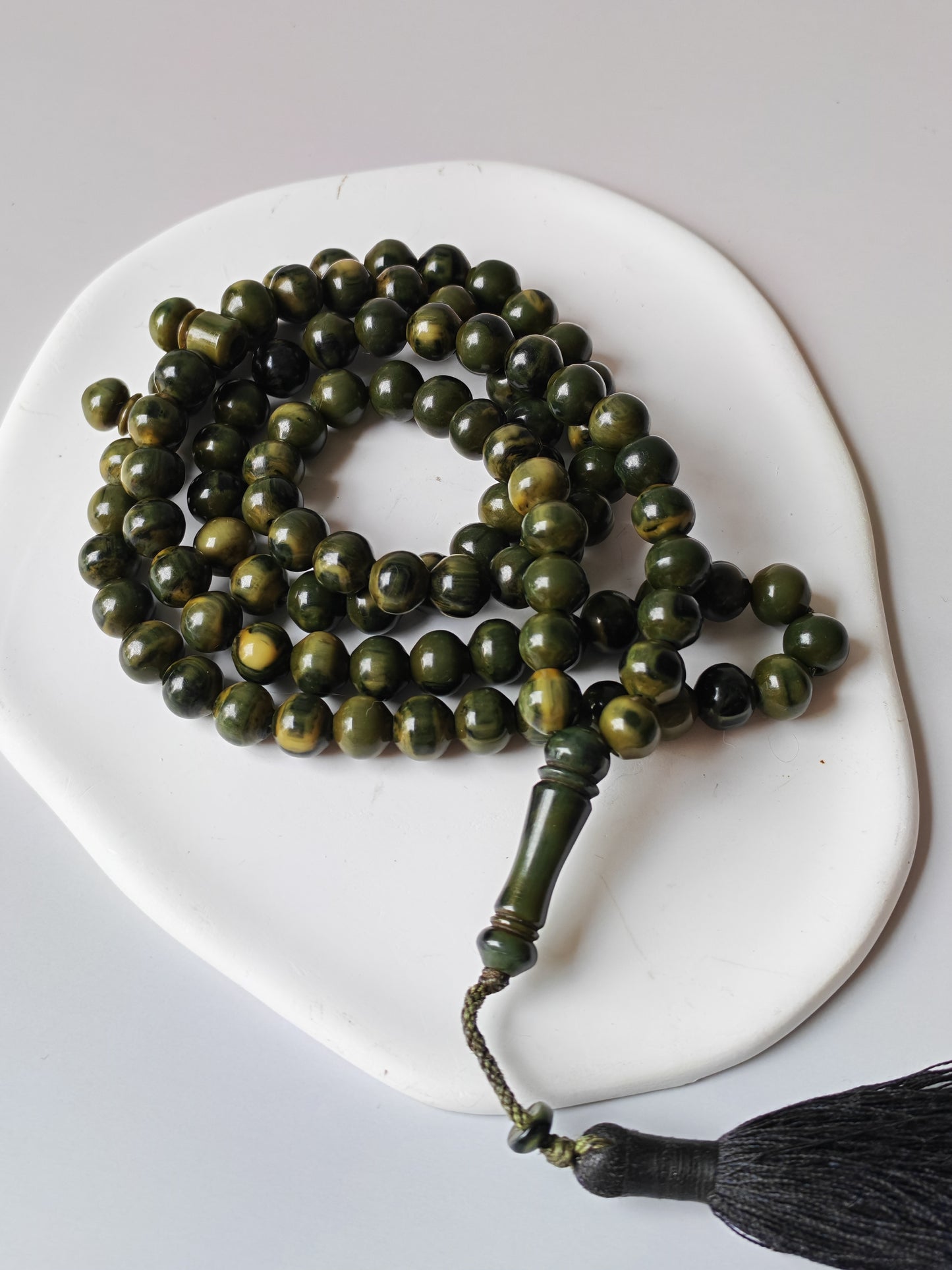 Rare Antique German Bakelite Misbah | 99 Beads, Ottoman Craft in Frog Green