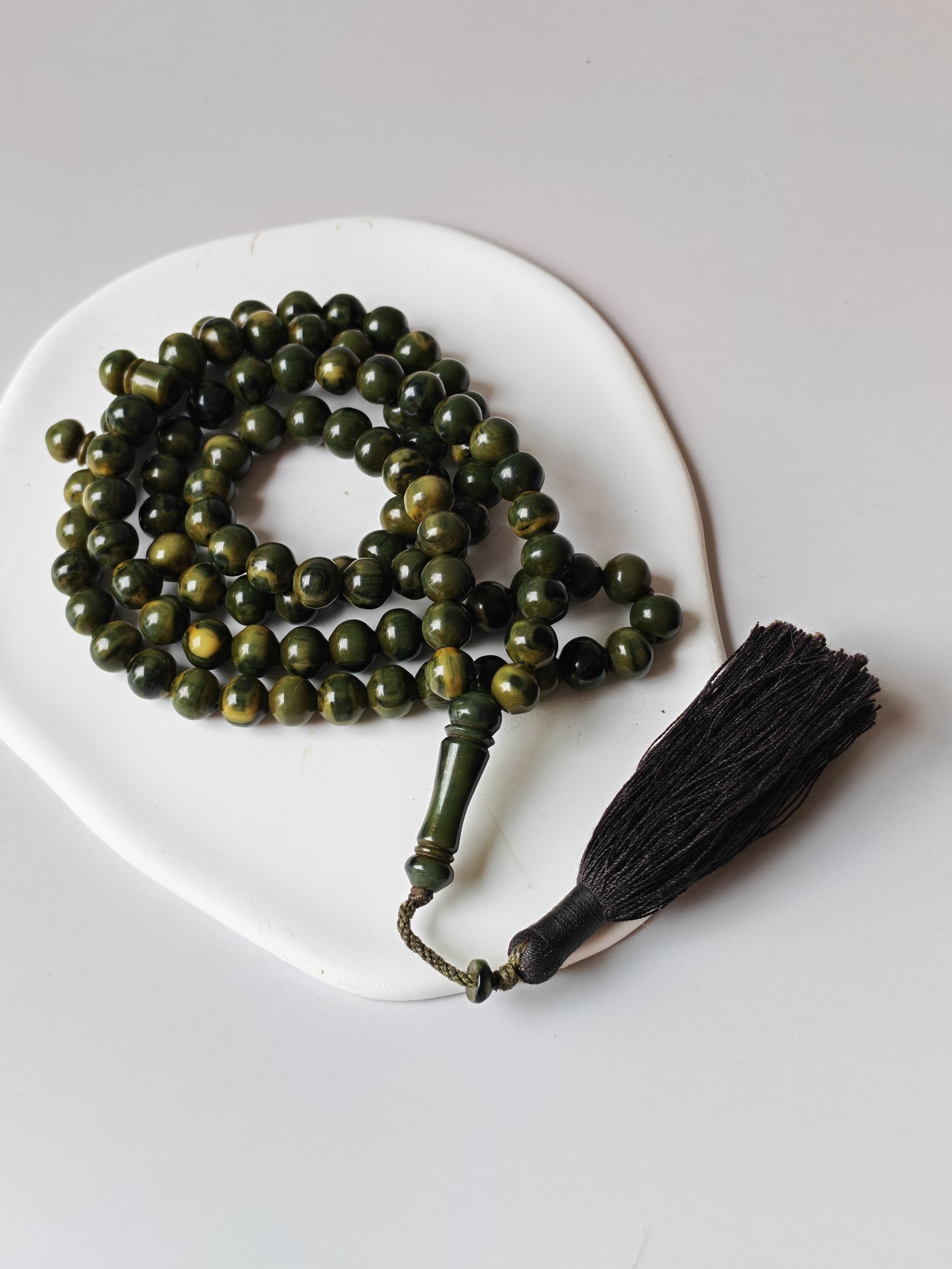 Rare Antique German Bakelite Misbah | 99 Beads, Ottoman Craft in Frog Green