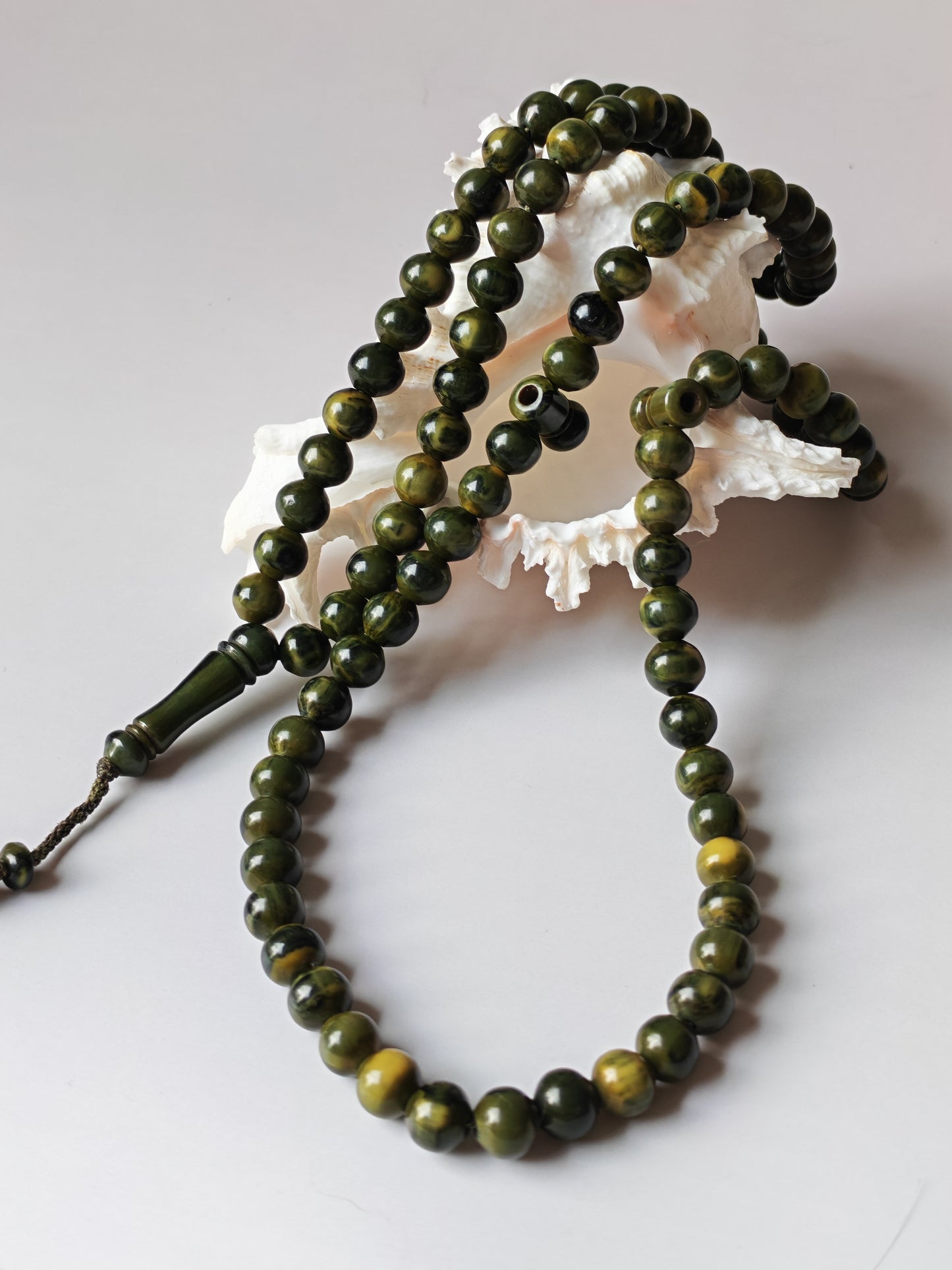 Rare Antique German Bakelite Misbah | 99 Beads, Ottoman Craft in Frog Green