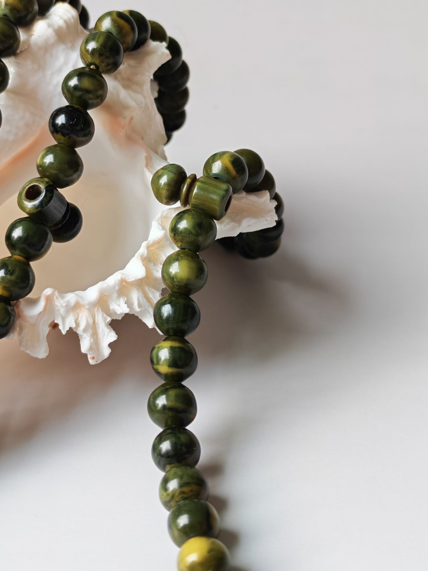 Rare Antique German Bakelite Misbah | 99 Beads, Ottoman Craft in Frog Green