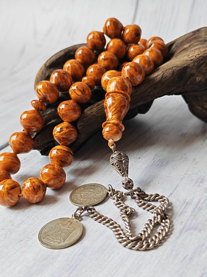 “Savannah Pattern” German Bakelite | 33 Beads | Istanbul Shape | Silver Tassel