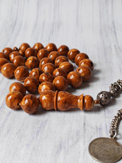 “Savannah Pattern” German Bakelite | 33 Beads | Istanbul Shape | Silver Tassel