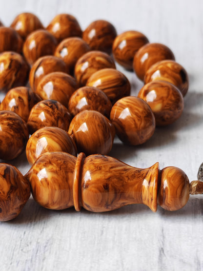 “Savannah Pattern” German Bakelite | 33 Beads | Istanbul Shape | Silver Tassel