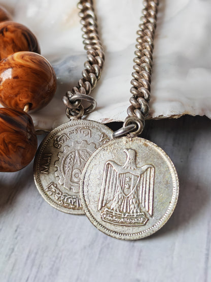 “Savannah Pattern” German Bakelite | 33 Beads | Istanbul Shape | Silver Tassel