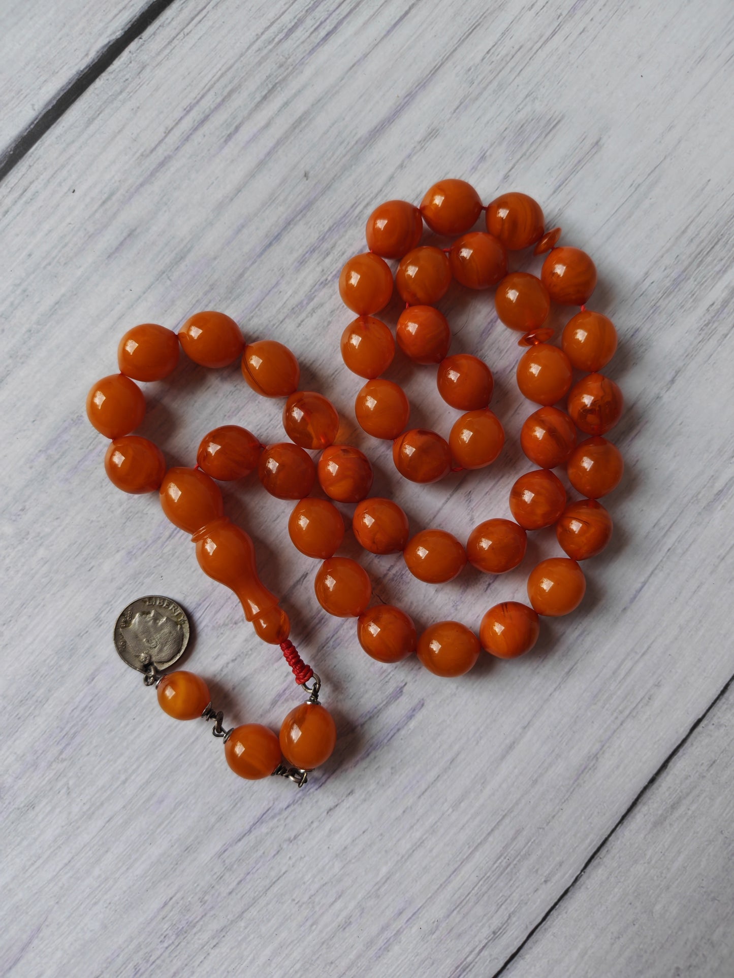 German Bakelite Carvacraft Tasbih – 39 Pigeon-Egg Beads | Turkish Craft | Silver Coin Tassel | Deep Honey Color with Transparent Veins