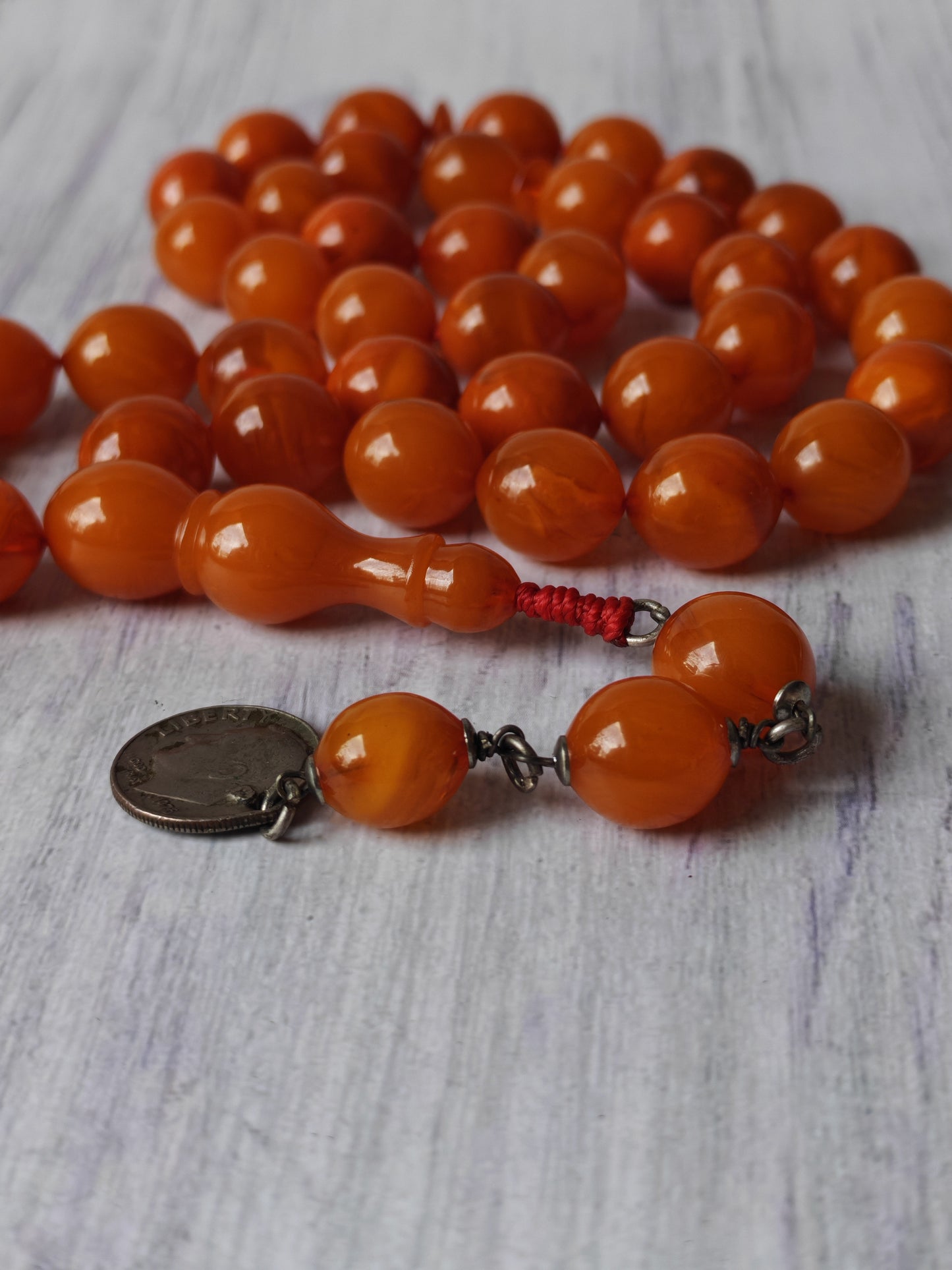 German Bakelite Carvacraft Tasbih – 39 Pigeon-Egg Beads | Turkish Craft | Silver Coin Tassel | Deep Honey Color with Transparent Veins