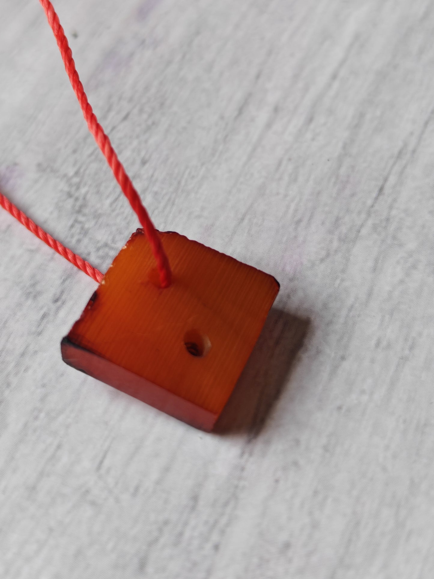 German Bakelite Carvacraft Tasbih – 39 Pigeon-Egg Beads | Turkish Craft | Silver Coin Tassel | Deep Honey Color with Transparent Veins