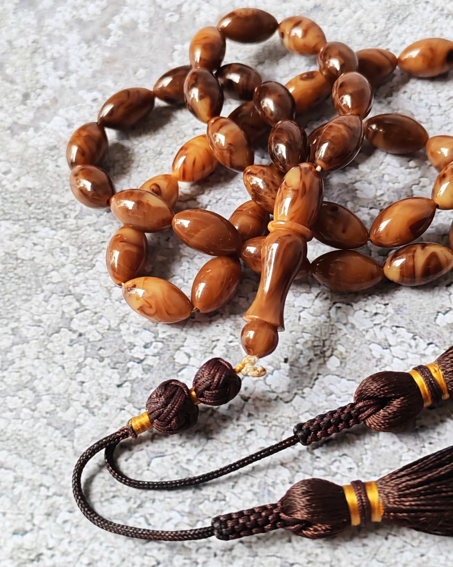 American Bakelite Olive-Shaped Tasbih – 41 Beads