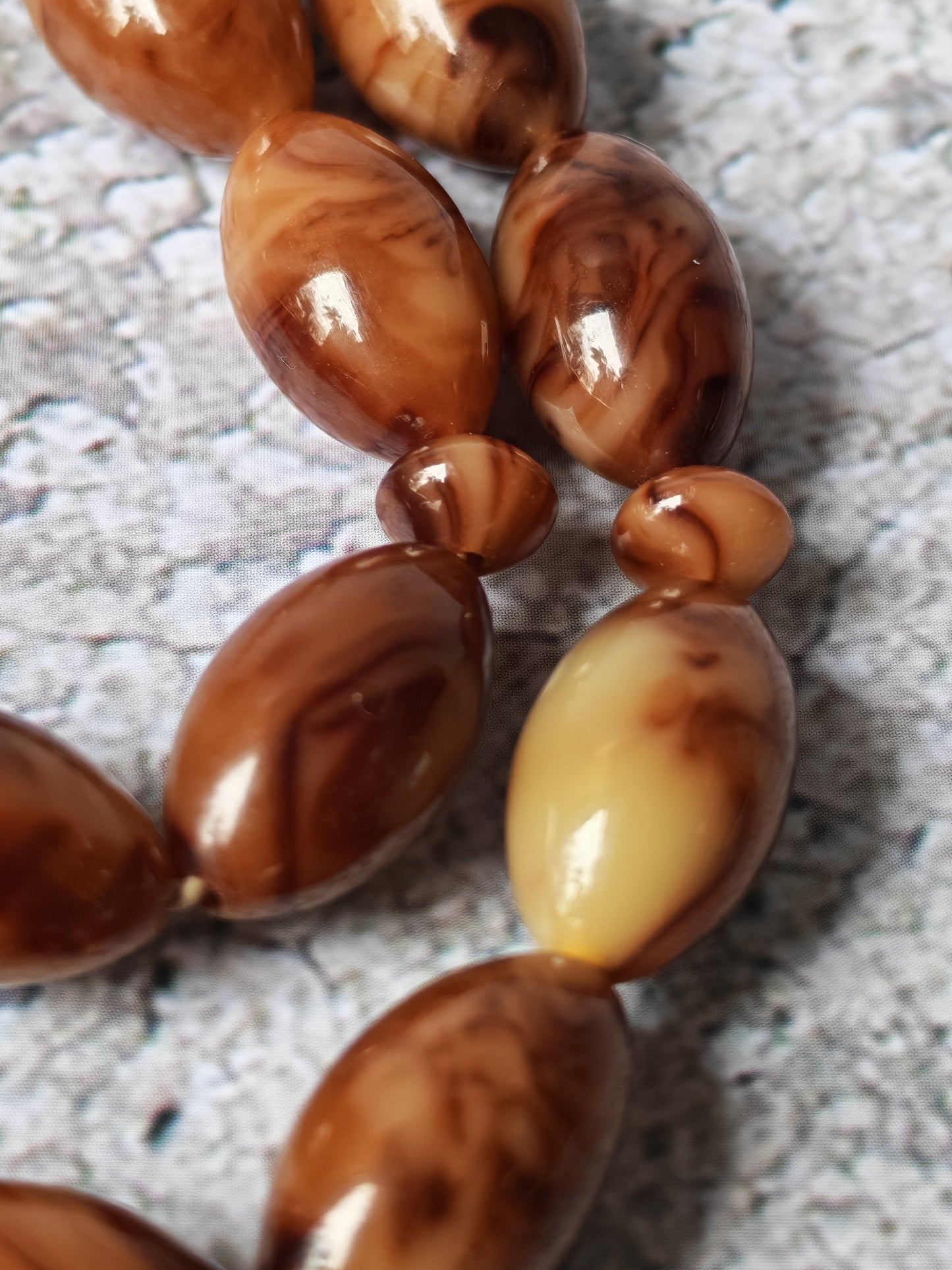 American Bakelite Olive-Shaped Tasbih – 41 Beads