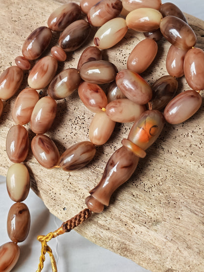 American Bakelite Olive-Shaped Tasbih – 41 Beads | Light Brown with Milky Veins