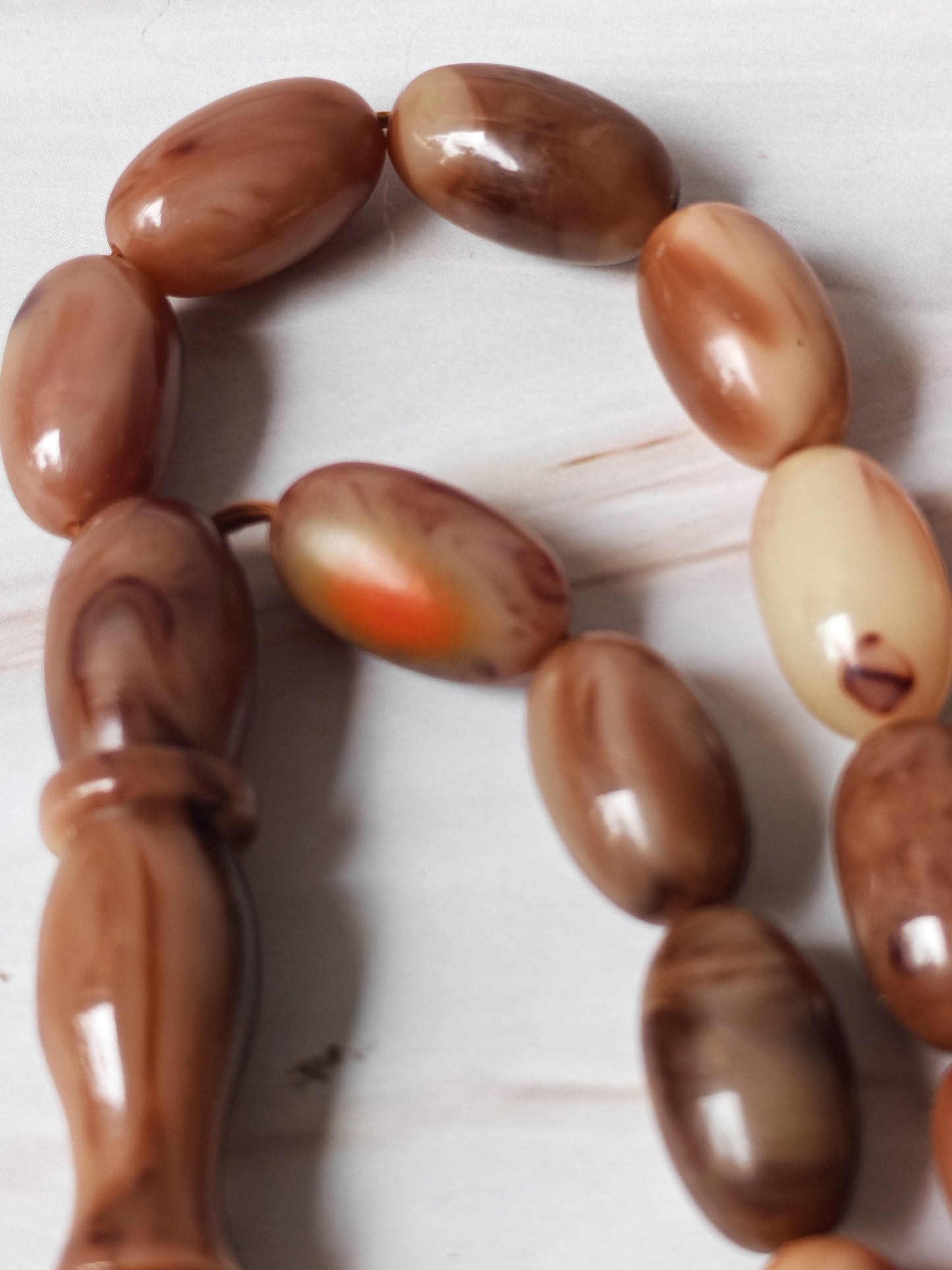 American Bakelite Olive-Shaped Tasbih – 41 Beads | Light Brown with Milky Veins