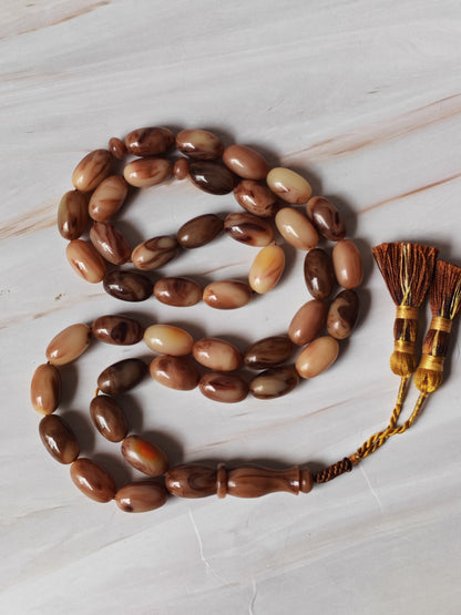 American Bakelite Olive-Shaped Tasbih – 41 Beads | Light Brown with Milky Veins