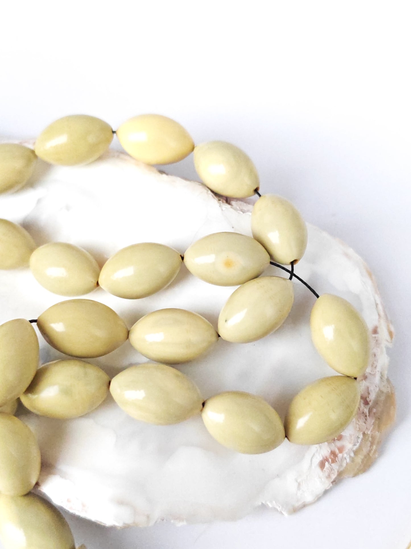Vintage Chernobyl Bakelite Misbah 33 Beads – Light Bakelite Tasbih