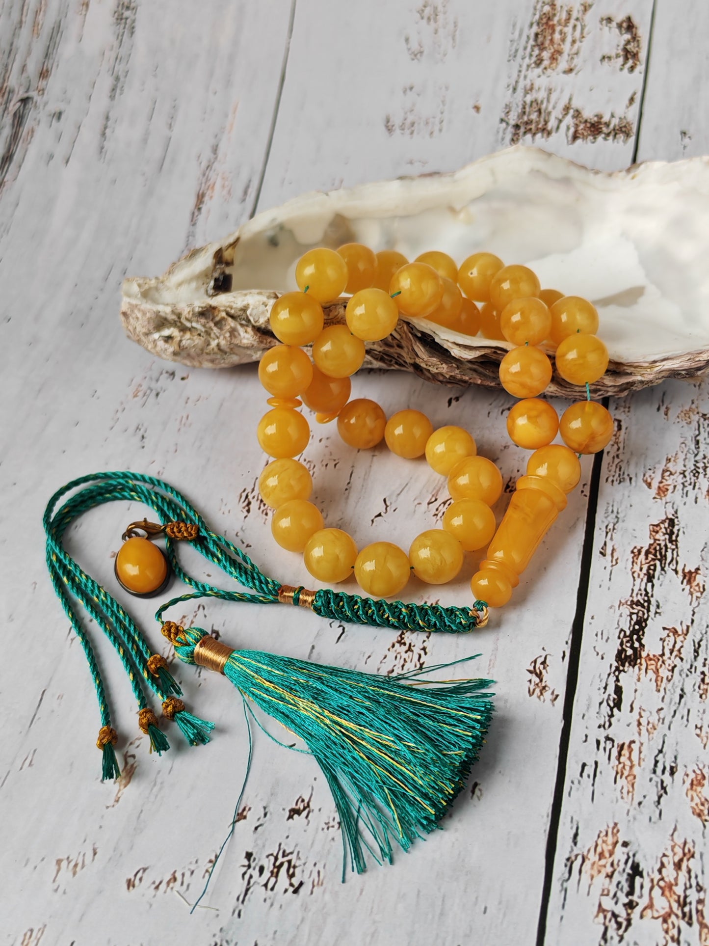 Compact Aged Amber Tasbih 33 Beads – 11.5–12mm Round, Pocket Size Daily Use
