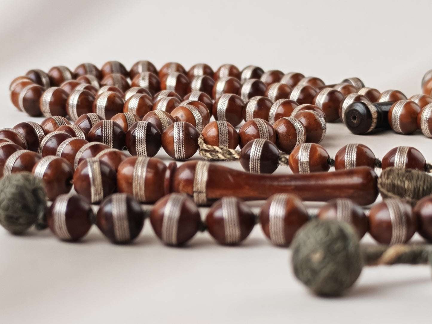 Antique Kokka Seed Wood Tasbih | 99 Round Beads | 8mm | Silver Rings | 2000 Prayer Extensions