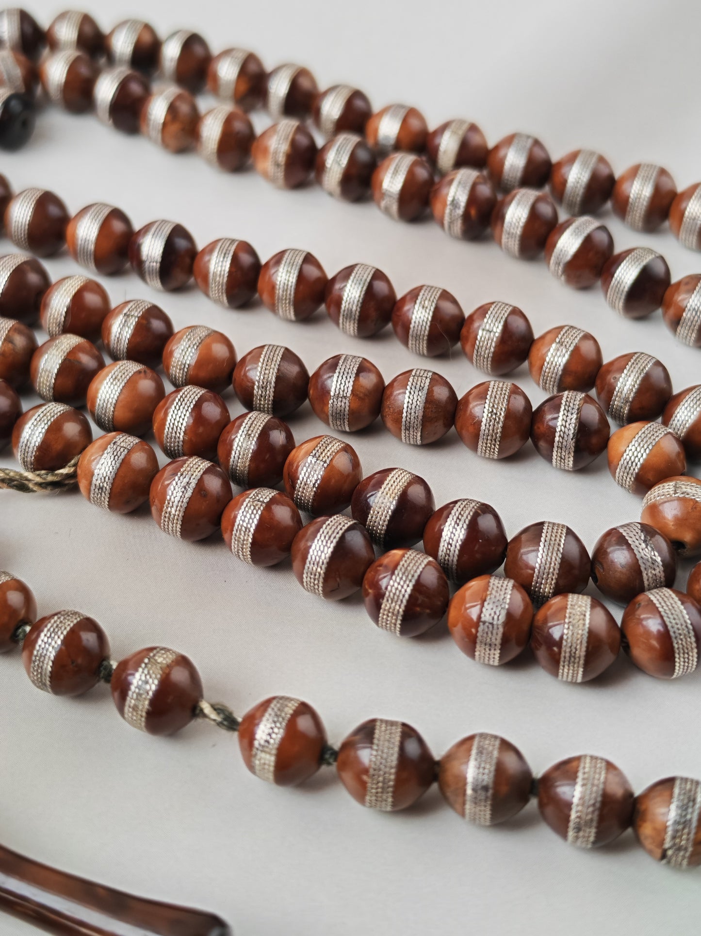 Antique Kokka Seed Wood Tasbih | 99 Round Beads | 8mm | Silver Rings | 2000 Prayer Extensions