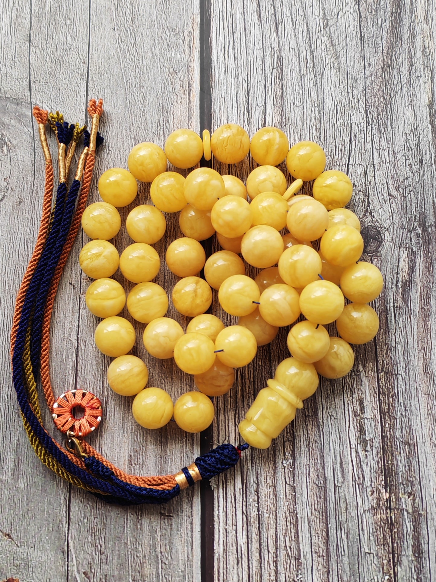 Bold Natural Amber Misbah – 51 Large Beads | Butterscotch & Royal White Pattern | Short Imami