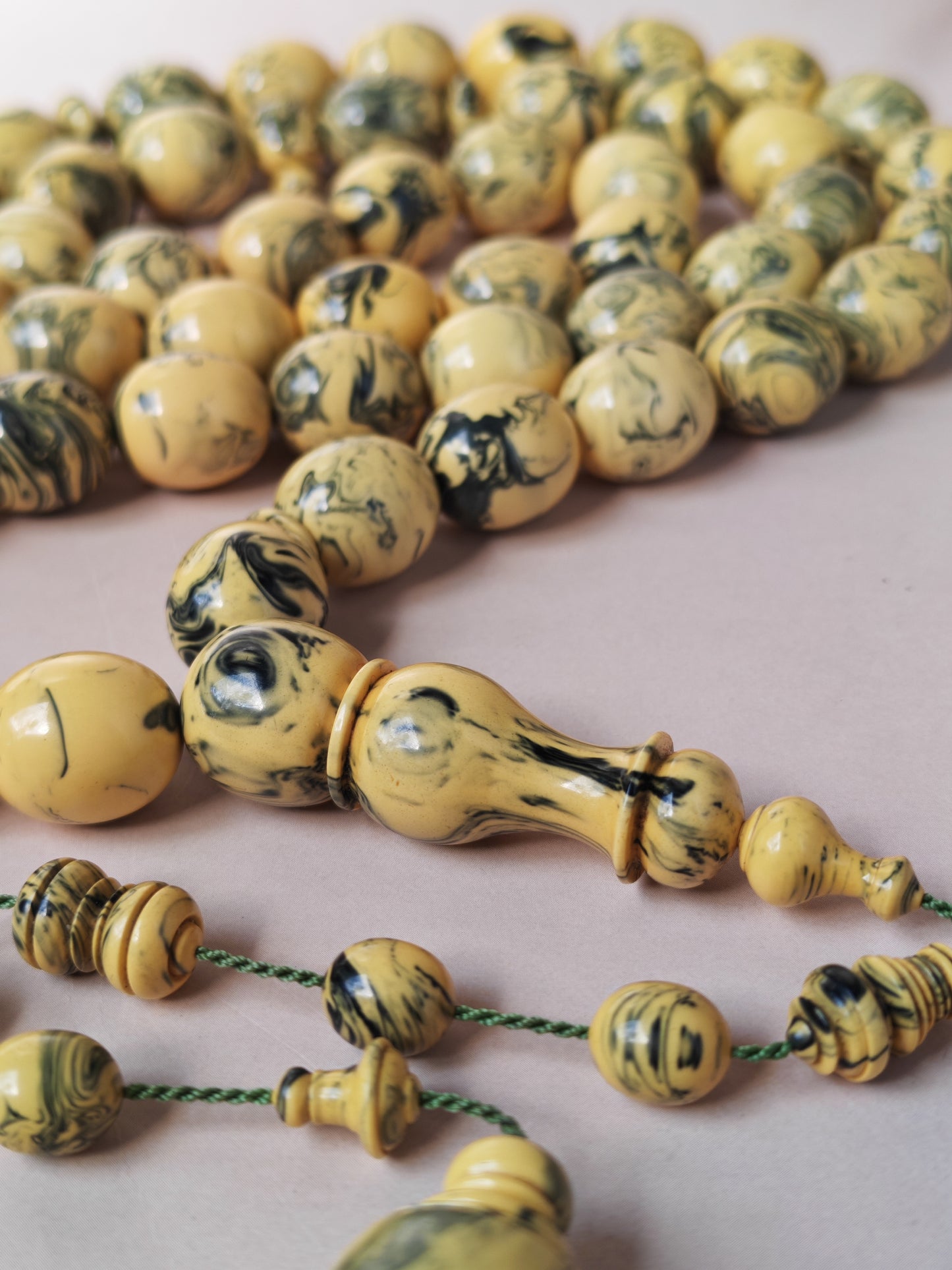 [ Color Update Due to Natural Ageing] Vintage Milky "Chernobyl" Bakelite Misbah 47 Beads Pigeon Egg