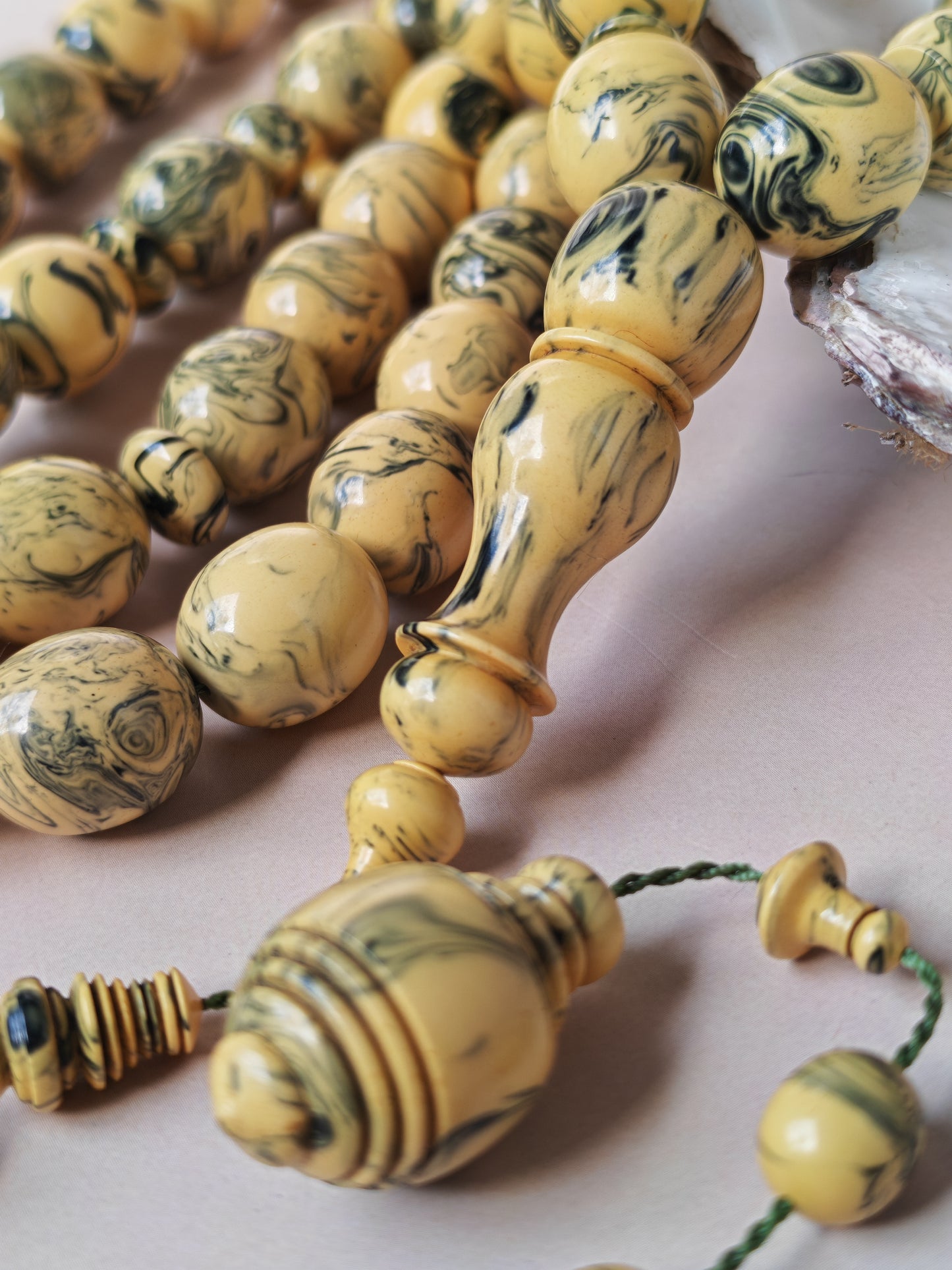 [ Color Update Due to Natural Ageing] Vintage Milky "Chernobyl" Bakelite Misbah 47 Beads Pigeon Egg