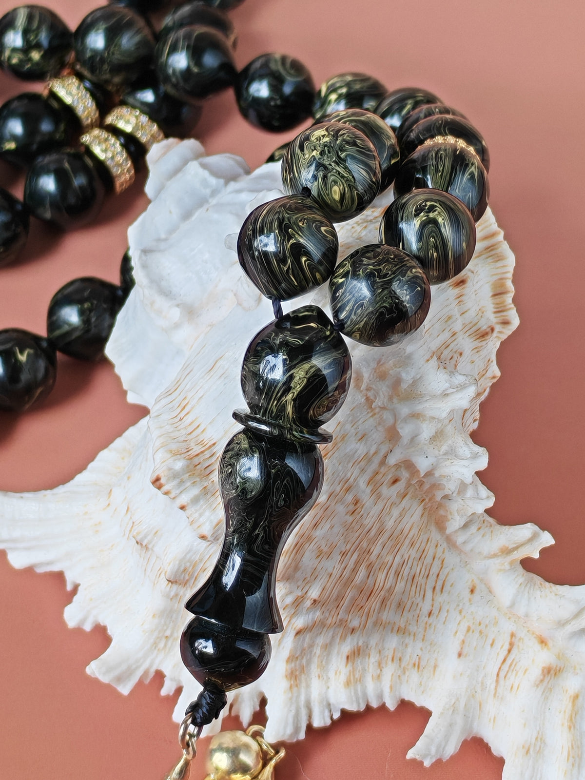 Rare Collectible American Bakelite Tasbih – 63 Istanbul Beads | Black With Aged White Veins