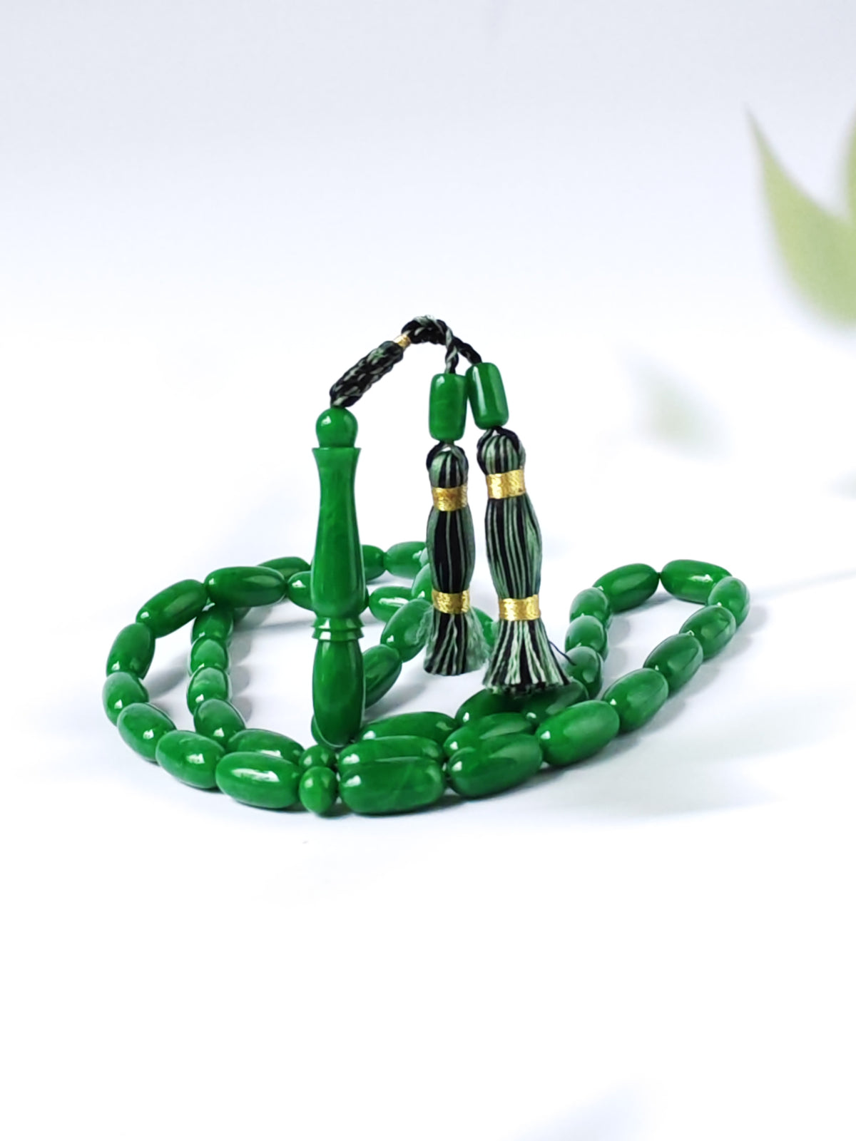 American Bakelite Tasbih – 43 Capsule Beads | Dark Green with Light Veins
