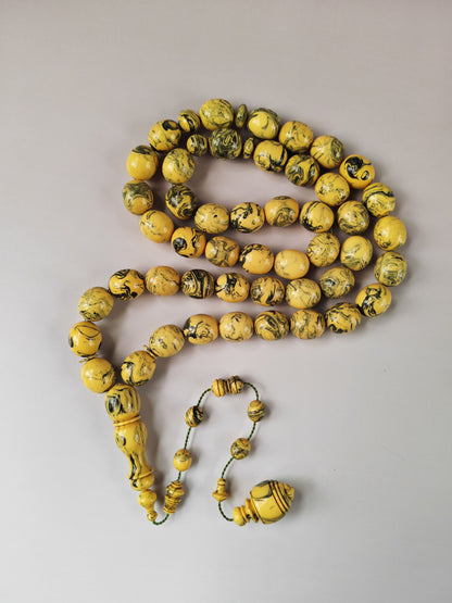 [ Color Update Due to Natural Ageing] Vintage Milky "Chernobyl" Bakelite Misbah 47 Beads Pigeon Egg