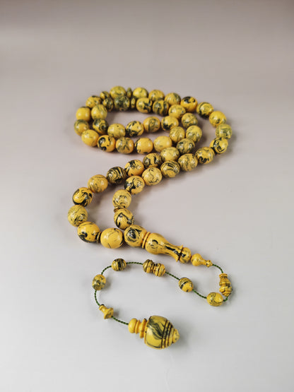 [ Color Update Due to Natural Ageing] Vintage Milky "Chernobyl" Bakelite Misbah 47 Beads Pigeon Egg
