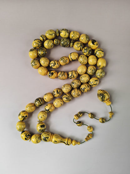 [ Color Update Due to Natural Ageing] Vintage Milky "Chernobyl" Bakelite Misbah 47 Beads Pigeon Egg
