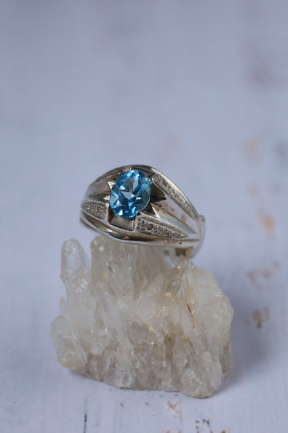Natural Blue Topaz Ring in 925 Silver
