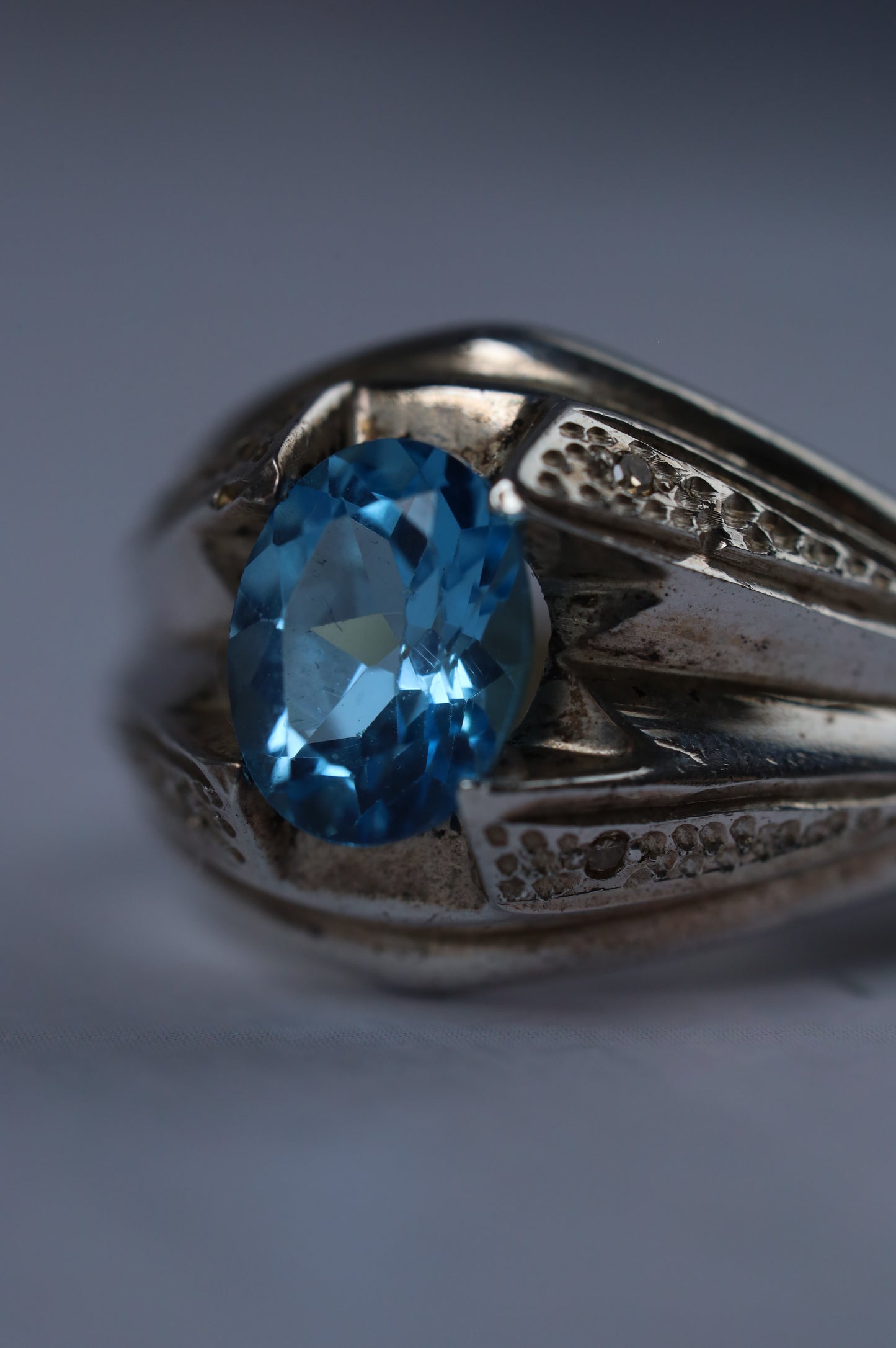 Natural Blue Topaz Ring in 925 Silver