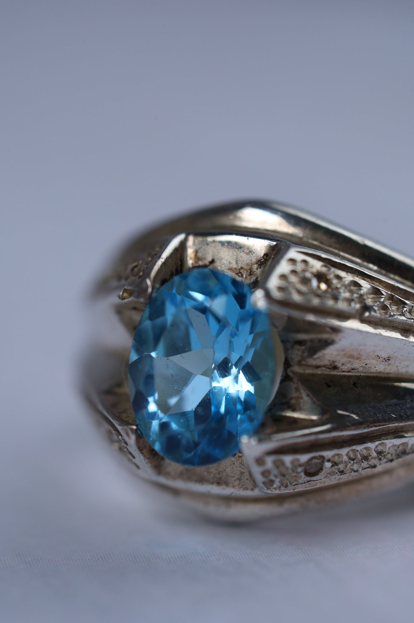 Natural Blue Topaz Ring in 925 Silver
