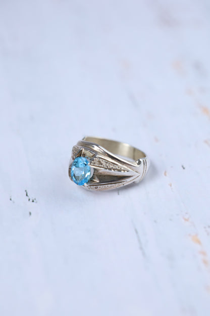 Natural Blue Topaz Ring in 925 Silver