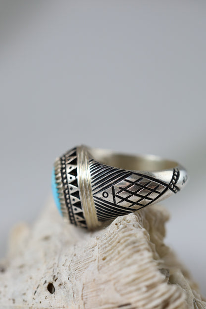 Oval Persian Turquoise Ring – 925 Silver | Clear Stone