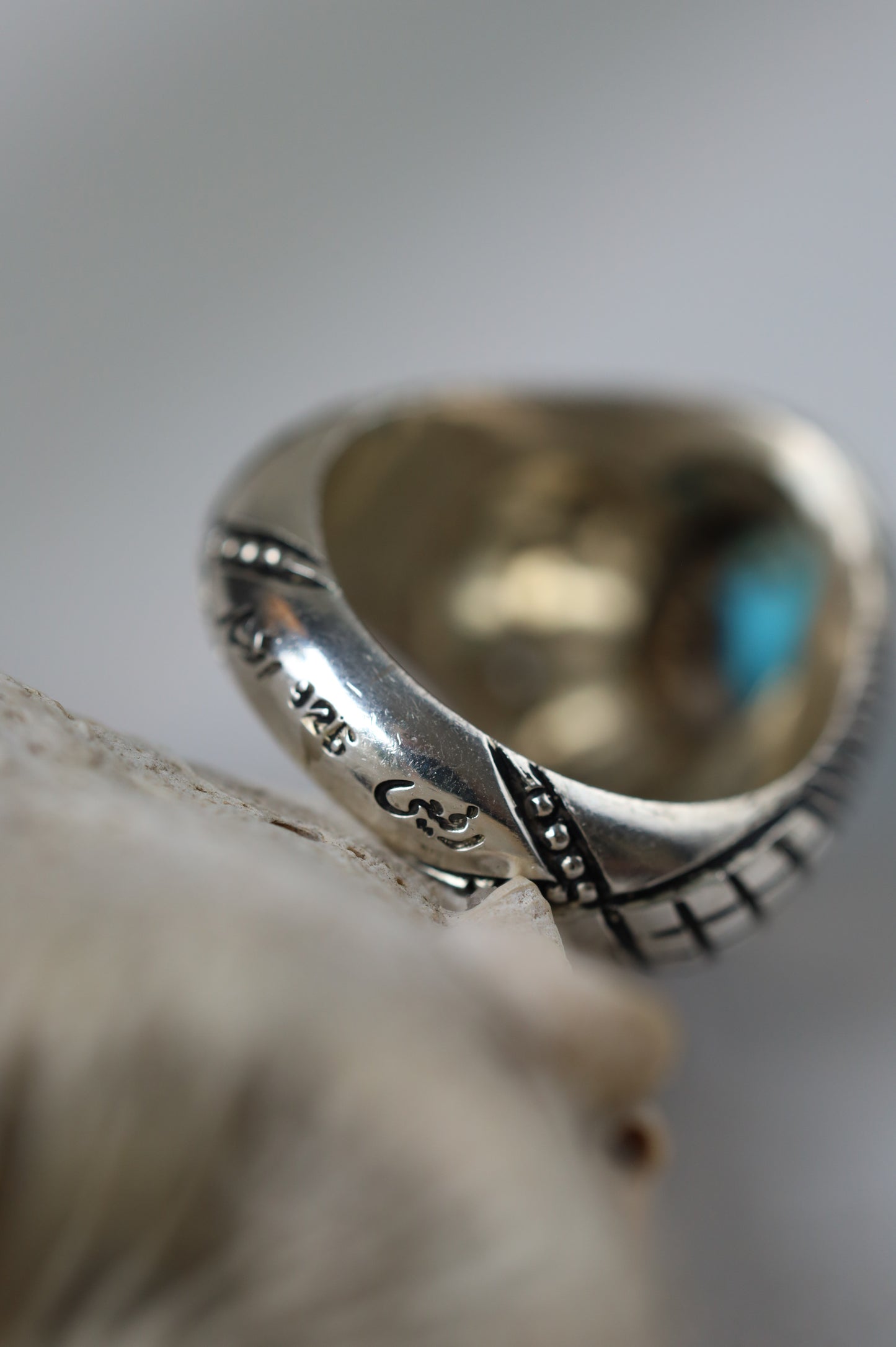 Oval Persian Turquoise Ring – 925 Silver | Clear Stone
