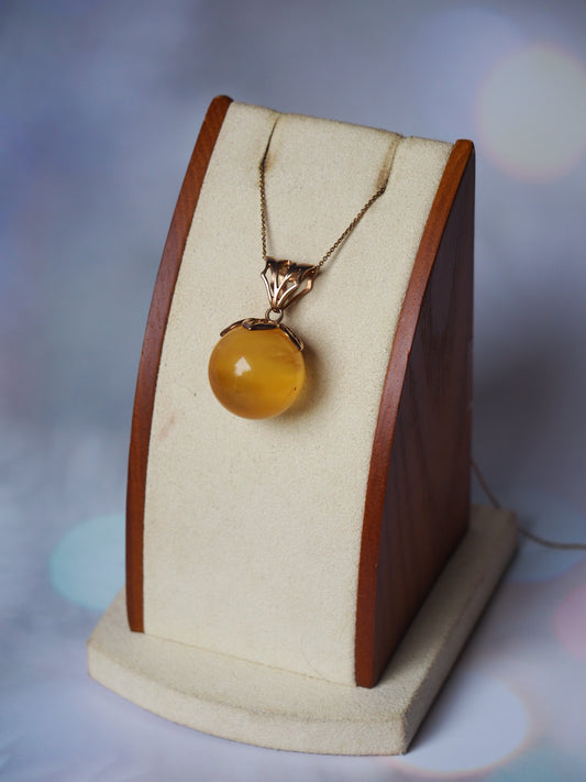 Natural Butterscotch Cloudy Amber Ball Pendant 19,5mm