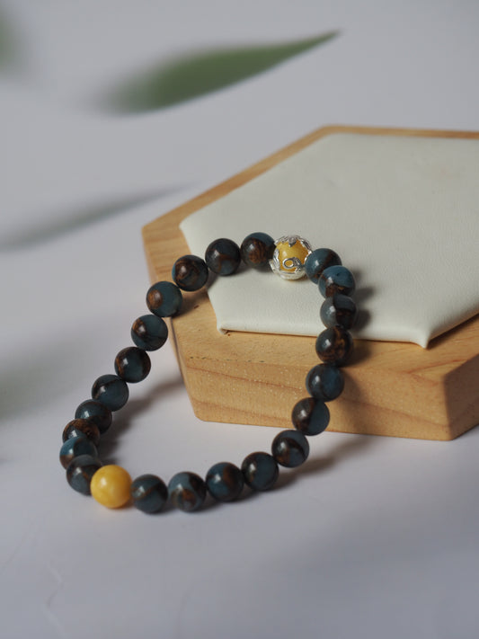 Natural Golden Stripe Lake Blue Cloisonne and Butterscotch Amber Beaded Bracelet